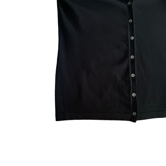 Chico’s Women Black Cardigan Buttoned Closure size 2 V-neck Long Sleeve Classic - Picture 2 of 5